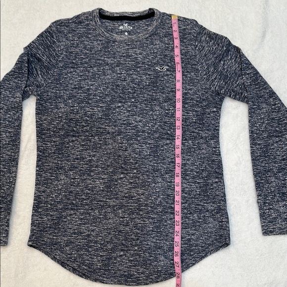 Hollister Blue and White Long Sleeve Tee Contemporary Design - Picture 4 of 9